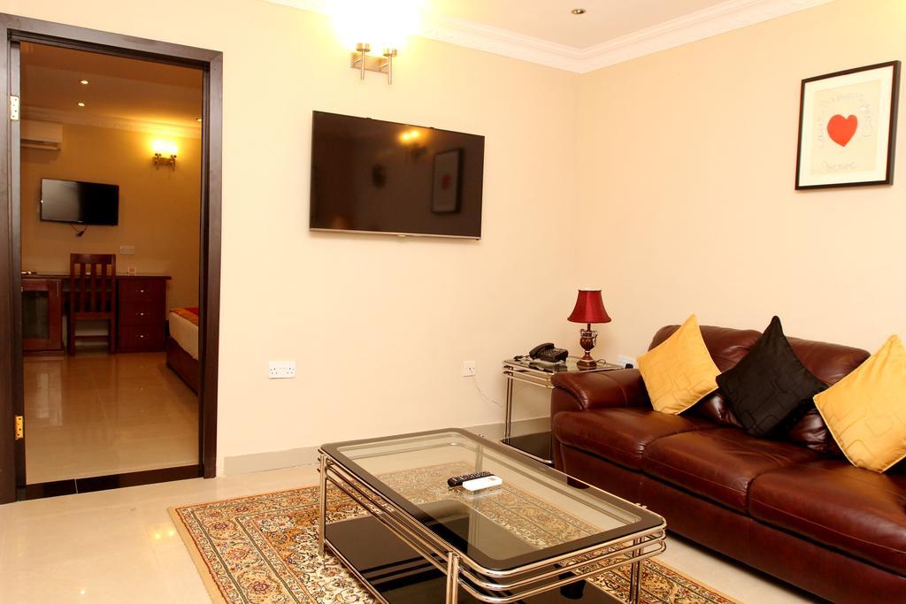 Apartment Royale Hotel & Suite ลากอส ห้อง รูปภาพ