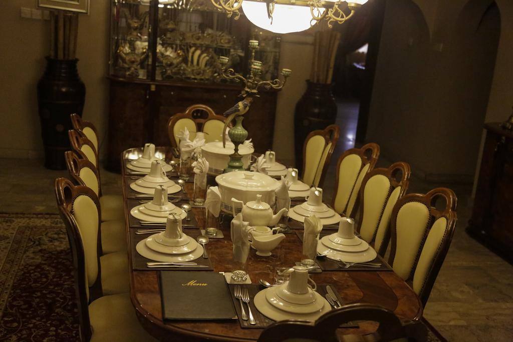 Apartment Royale Hotel & Suite ลากอส ภายนอก รูปภาพ