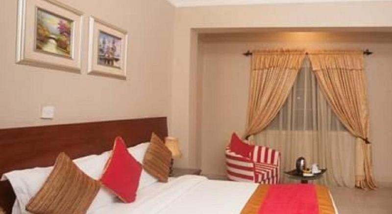 Apartment Royale Hotel & Suite ลากอส ภายนอก รูปภาพ