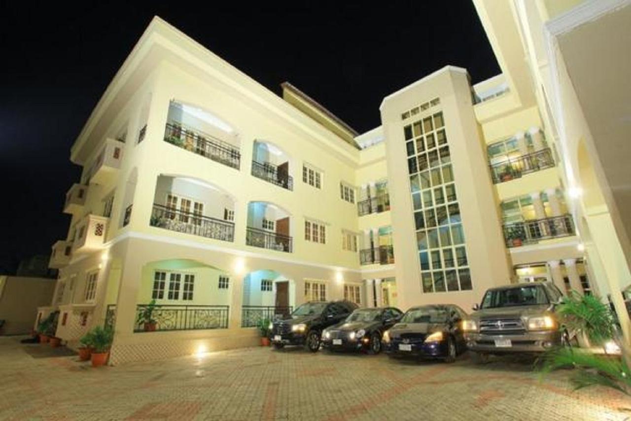 Apartment Royale Hotel & Suite ลากอส ภายนอก รูปภาพ